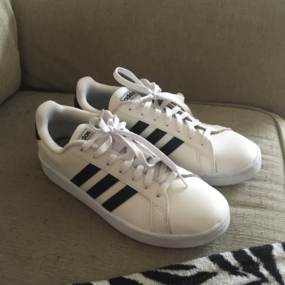Adidas Grand Court Shoes size 10